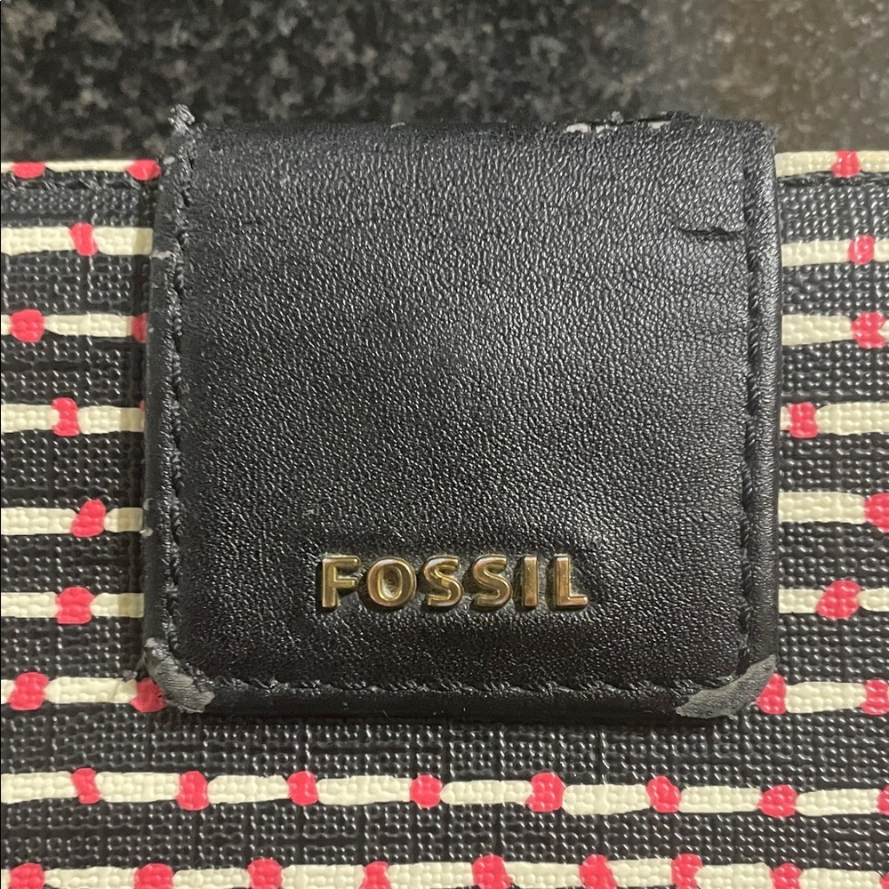 Fossil Black and Red Patterned Wallet - Minor wear (see photo) - Picture 2 of 7